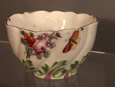 Bol à thé floral en porcelaine de Chelsea avec frondes de feuilles 1756 